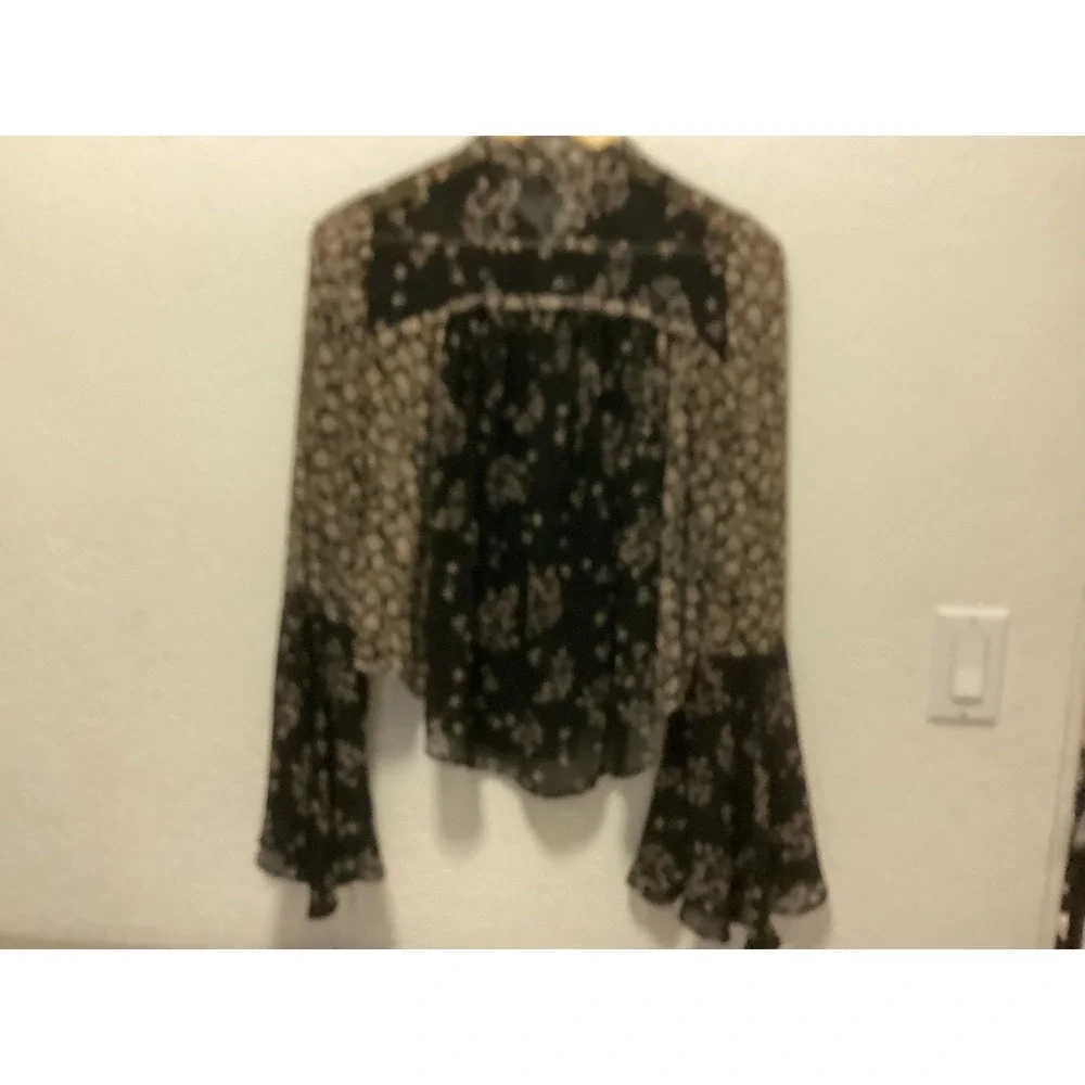 Free‎ People Serena Floral Bell Sleeve Blouse Women XS Black Sheer Boho Tie Neck